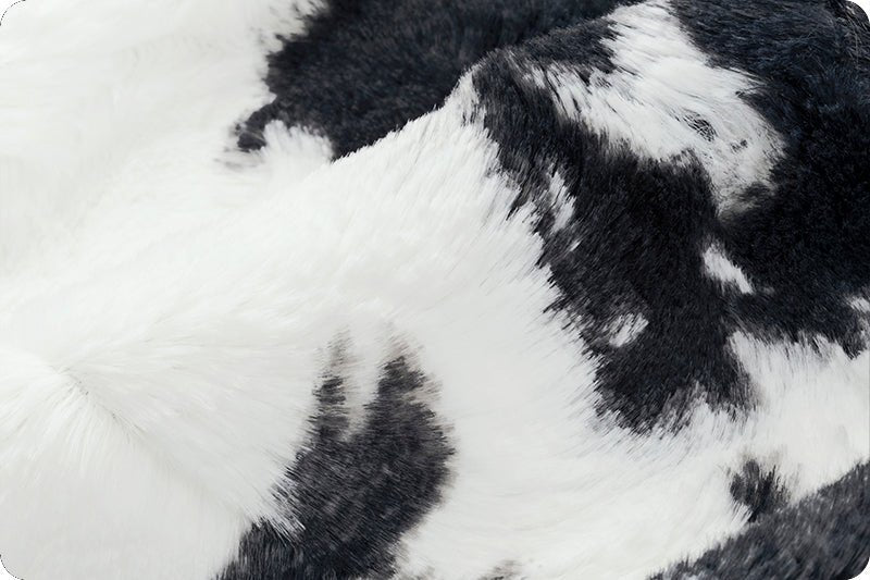 Shannon Fabrics Luxe Cuddle Calf Bessie Minky Fabric (PRICE PER 1/2 YARD) - On Pins & Needles Quilting Co.