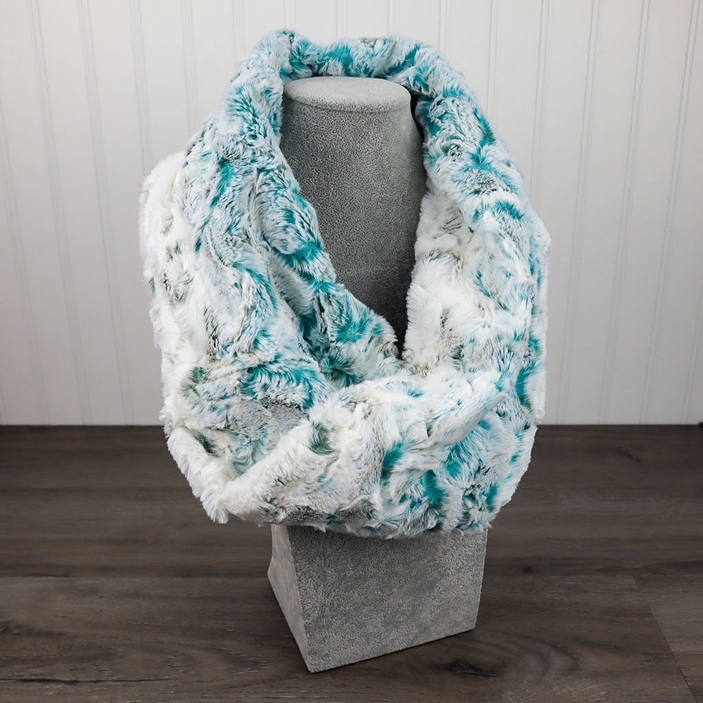 Infinity Scarves | On Pins & Needles Quilting Co.