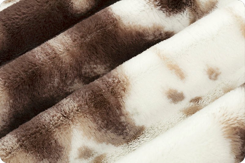 Shannon Fabrics Luxe Cuddle Pony Brown Sugar Minky Fabric (PRICE PER 1/2 YARD) - On Pins & Needles Quilting Co.